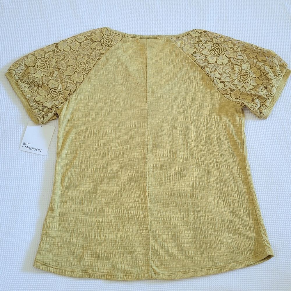 89th + Madison Floral💐Lace Sleeve Top - NWT - Picture 2 of 14